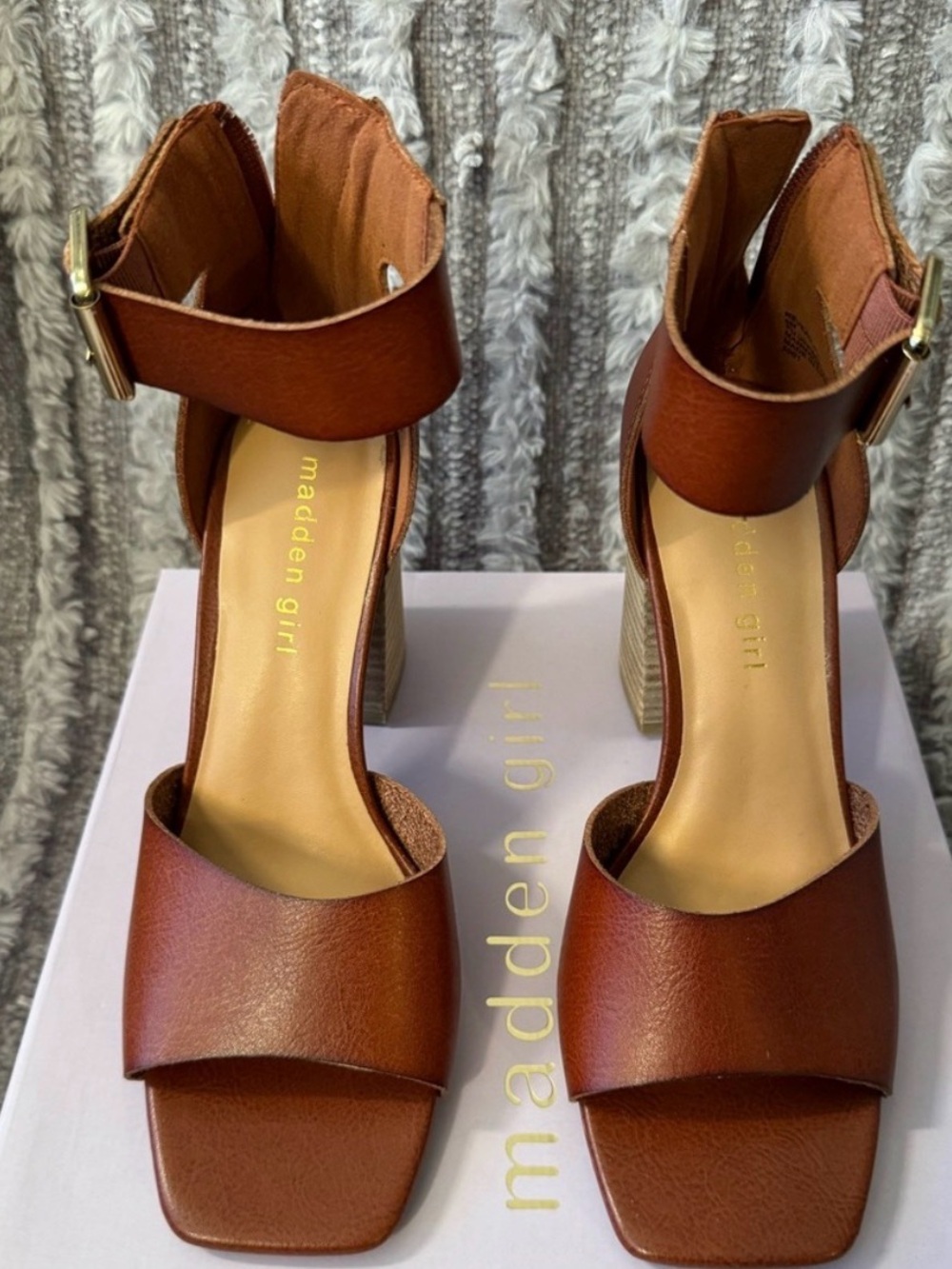 NIB Madden Girl sandals size 8